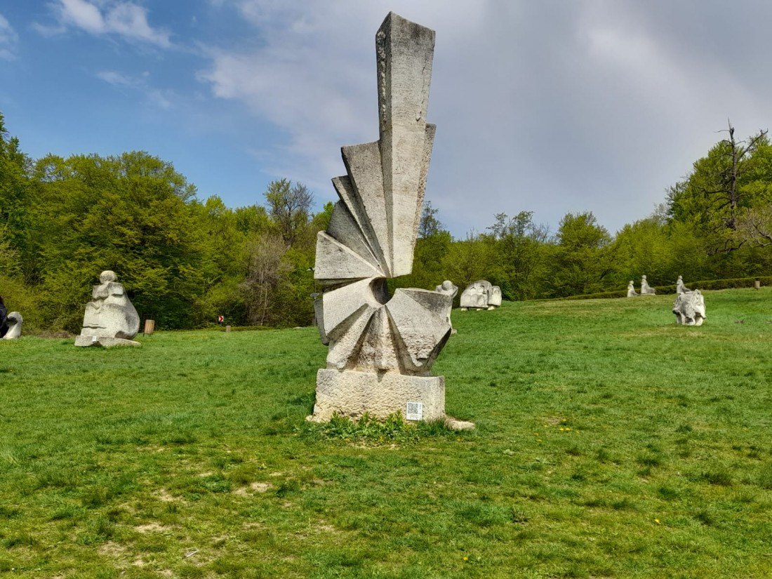 Muzeul de sculptura,in aer liber, Magura